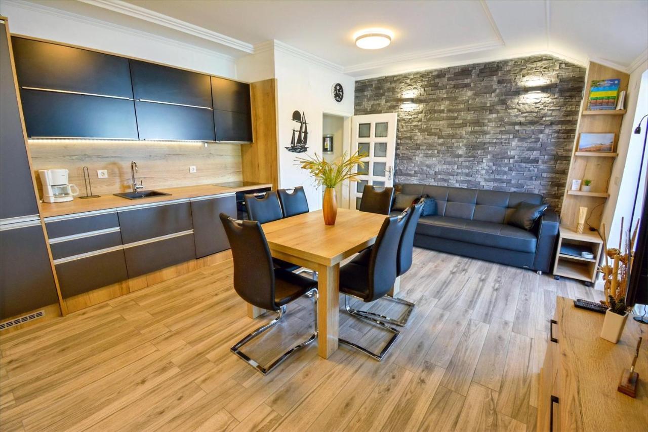 Apartment 10 In Villa Petrac Banjol 외부 사진