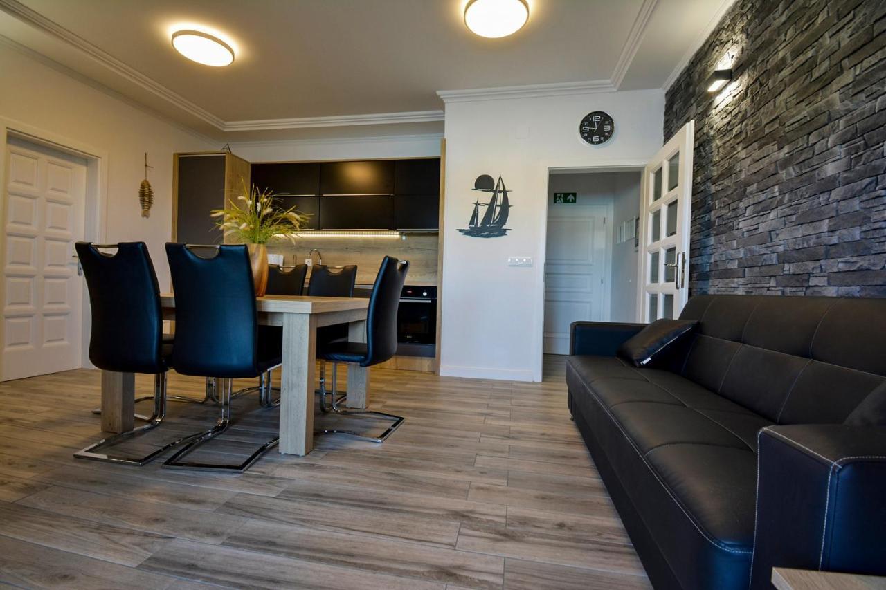 Apartment 10 In Villa Petrac Banjol 외부 사진